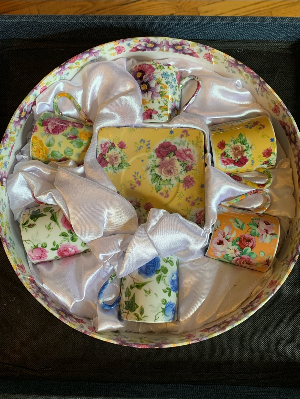 NIB Set of 6 Coffee/Tea Set
